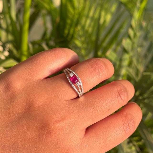 Modern Natural Ruby & Diamond Split Shank Bypass Ring Size 4 in 14k White Gold For Sale - Image 3 of 16
