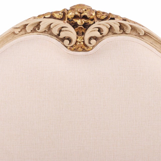 A French Louis XV Style Painted Full Size Bed, C. 1930. For Sale In Philadelphia - Image 6 of 9