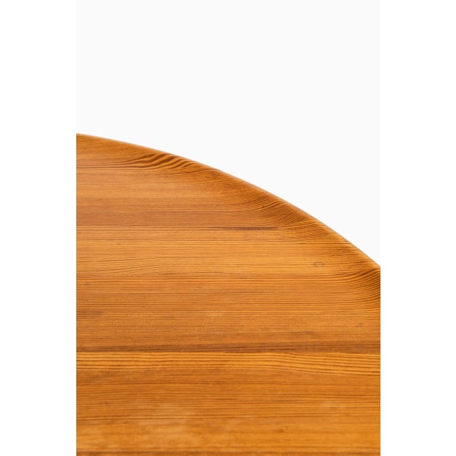 1950s Carl Malmsten Seating Group by Carl Malmsten for Svensk Fur, 1950s, Set of 7 For Sale - Image 5 of 15