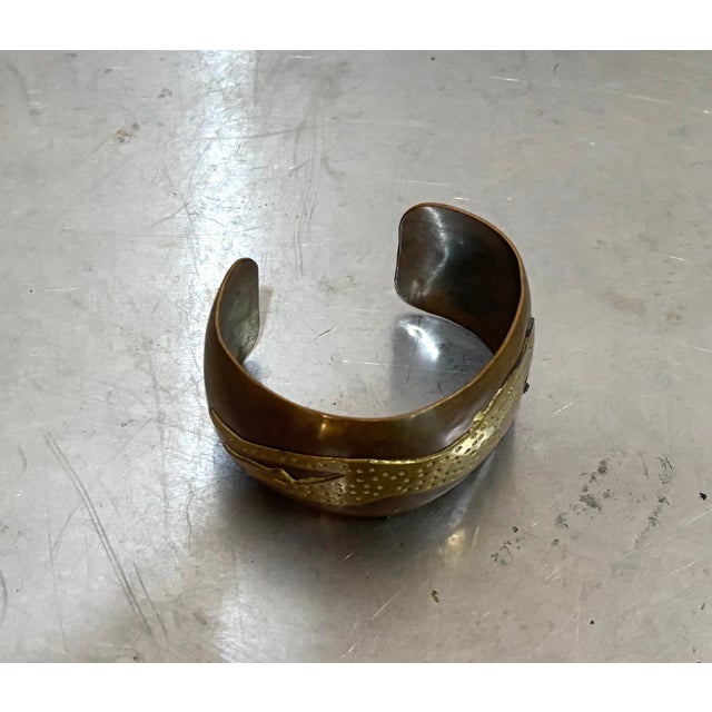 1950s Mexican Brass & Copper Panther Cuff Bracelet For Sale - Image 5 of 5