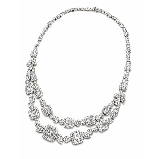 Contemporary 18k White Gold Diamond Necklace For Sale - Image 3 of 4