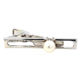 1990s Mikimoto Estate Akoya Pearl Mens Tie Clip 7 mm Silver For Sale