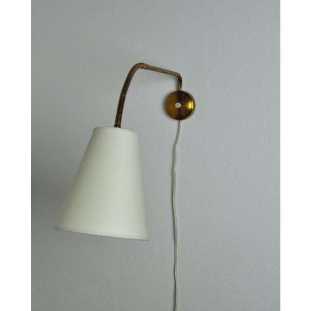 Scandinavian Modern Brass Wall Lamp with Adjustable Arm, 1950s For Sale - Image 3 of 10