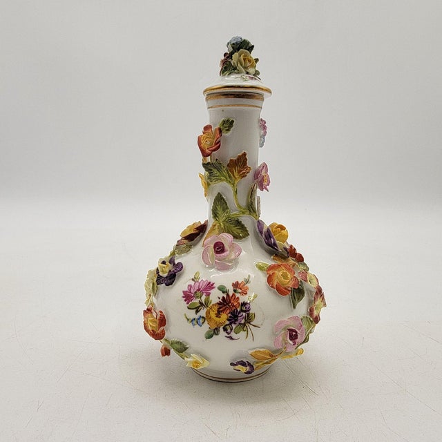 Late 19th Century Set of 2 Antique Meissen-Style Porcelain Covered Jar and Vase Carl Thieme Dresden Mark For Sale - Image 5 of 9