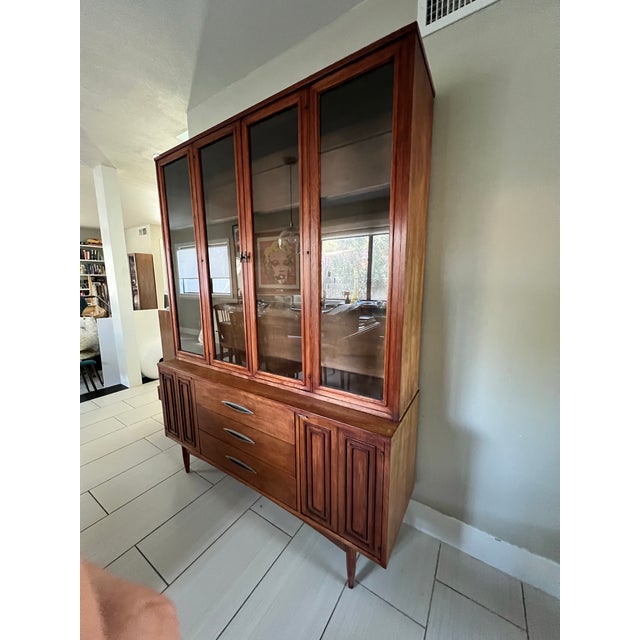 Broyhill 1950s Broyhill Sculptra China Cabinet For Sale - Image 4 of 7