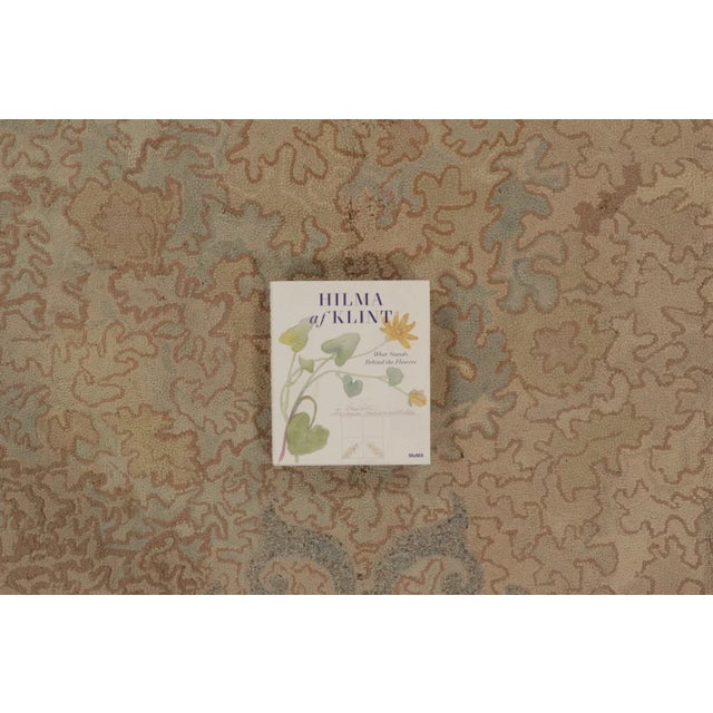 1920s Antique 20th Century Hooked Rug in Beige With Rose Floral Borders - Rug & Kilim For Sale - Image 5 of 10