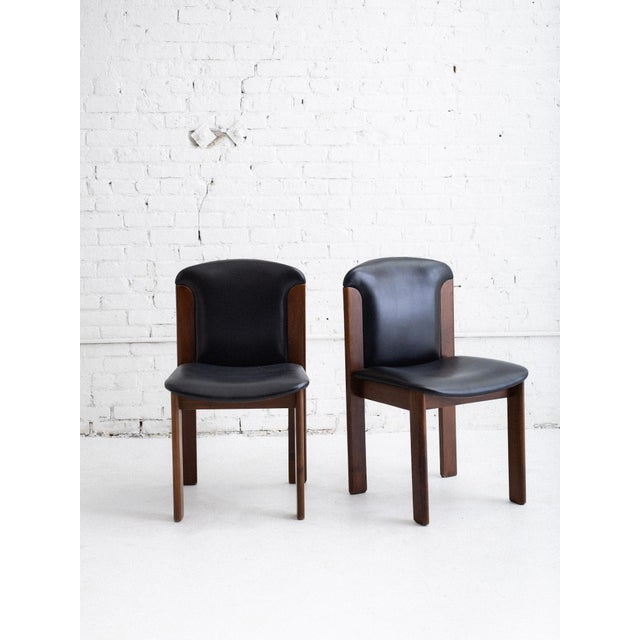 Mid-Century Modern Set of 4 Mid-Century Leather and Walnut Dining Chairs, Silvio Coppola for Bernini For Sale - Image 3 of 18