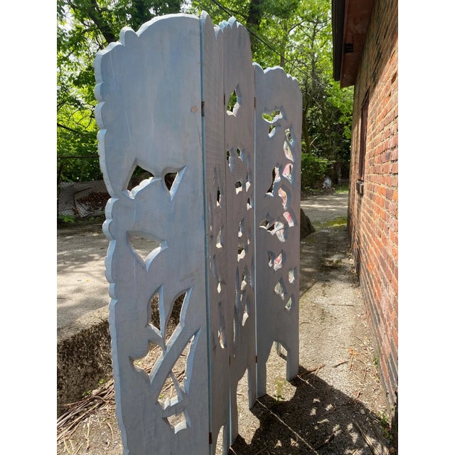 Original 1950s MCM Hand Painted Flamingo Tropical 5 Panel Carved Wood Room Divider For Sale - Image 13 of 14