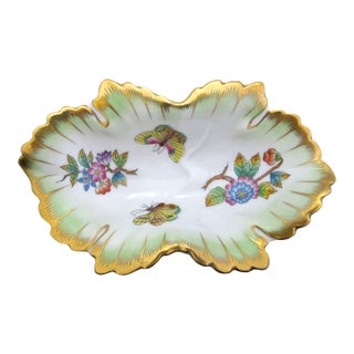 Herend Porcelain Queen Victorian Gold Trim Trinket Leaf Dish Tray For Sale