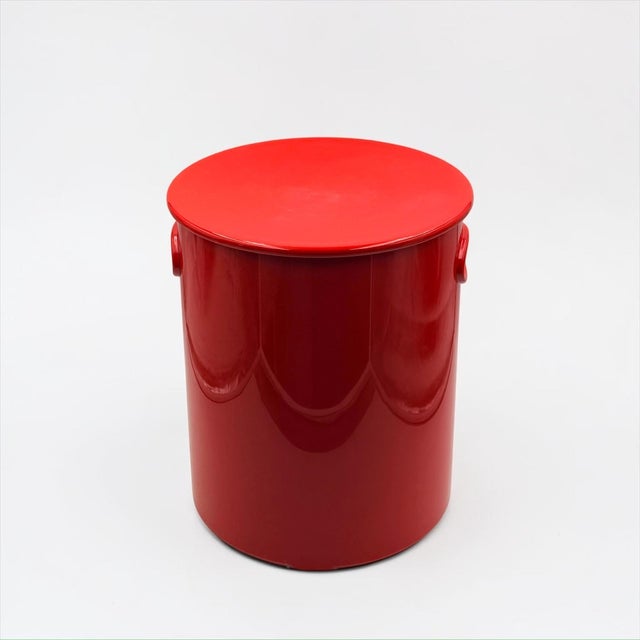 1970s Red Plastic Laundry Basket and Stool from Gedy, Italy, 1970s For Sale - Image 5 of 14