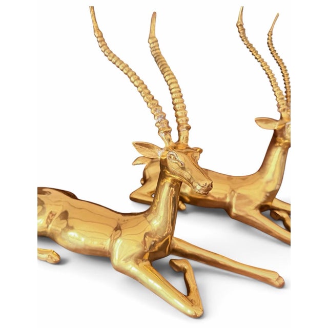 Mid-Century Modern Vintage Ethan Allen Brass Reclining Gazelle Sculptures, Matching Pair For Sale - Image 3 of 4