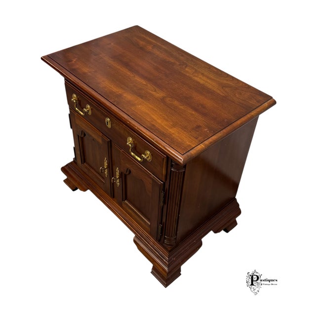 Henkel Harris Vintage Jamestown Sterling Chippendale Style Mahogany Nightstand For Sale - Image 4 of 10