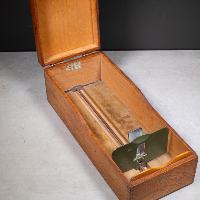 Early 20th Century Globe-Wernicke Index Card Catalog Box c.1920 For Sale - Image 5 of 10