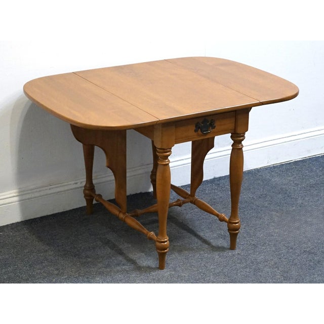 Ethan Allen Heirloom Nutmeg Maple Colonial Early American 35" Drop Leaf Pembroke Accent End Table 10-8544 For Sale - Image 12 of 16