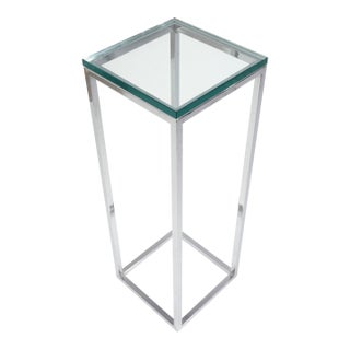 Mid Century Modern Chrome and Square Glass Pedestal Accent Table For Sale