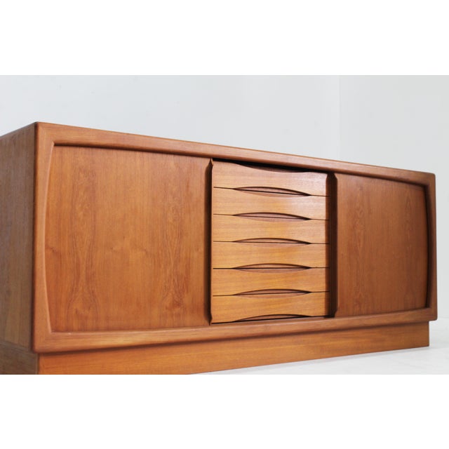 Mid-Century Modern Sideboard from Dyrlund, 1960s For Sale - Image 9 of 10
