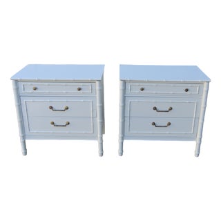 Thomasville Hollywood Regency Faux Bamboo Nightstands Bedside Tables a Pair 6644 For Sale