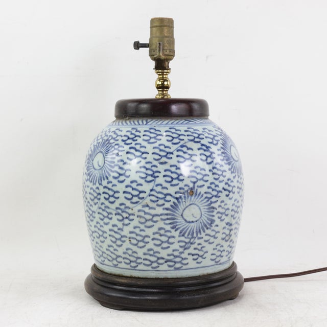 Chinese Blue and White Antique Porcelain Vase Lamp With Cobalt Scalloped Cloud Motif on Wood Base For Sale - Image 3 of 12