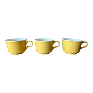 1970s Set of 3 - Midcentury Modern MCM Yellow Mugs Marked Usa For Sale