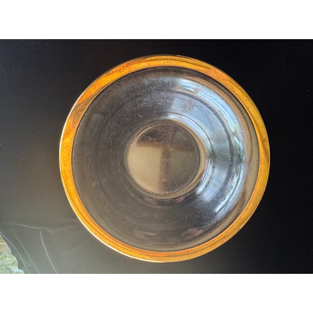 Contemporary 1980s Large Annieglass Roman Antique Serving Bowl – 24k Gold Rim – 13.4” – Early Production For Sale - Image 3 of 4