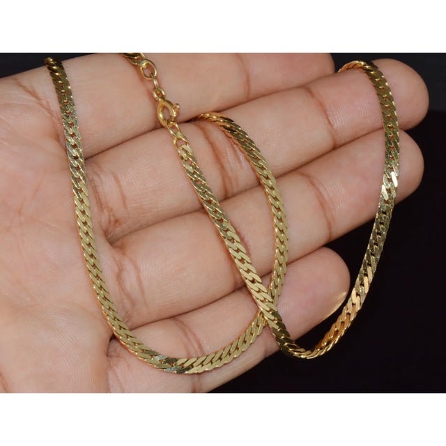 Italian 14k Solid Yellow Gold Faceted Flat Curb Chain Necklace For Sale - Image 11 of 12