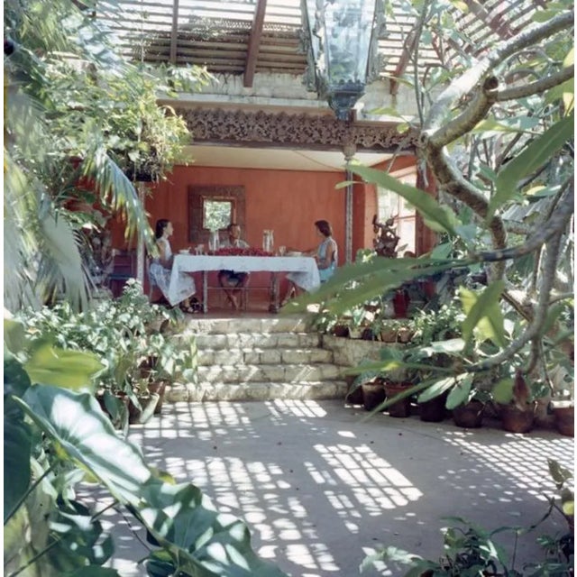 Slim Aarons, Lunch at Bali-Li, Estate Stamped Photographic Print, 1960 / 2020s For Sale