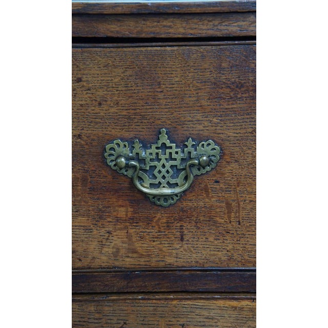 Wood Antique 18th Century English Chest of Drawers with 3 Drawers and Original Fittings For Sale - Image 7 of 16