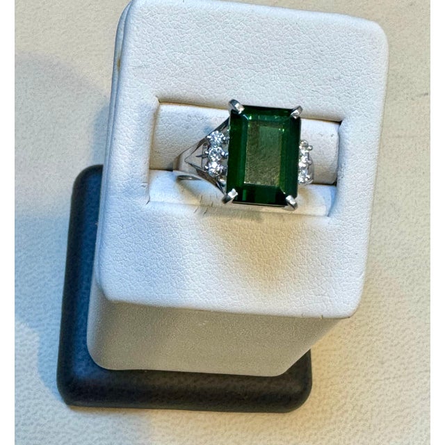 Gemstone 5.2 Carat Green Tourmaline & .15 Carat Diamond Cocktail Ring 14 Karat White Gold For Sale - Image 7 of 18