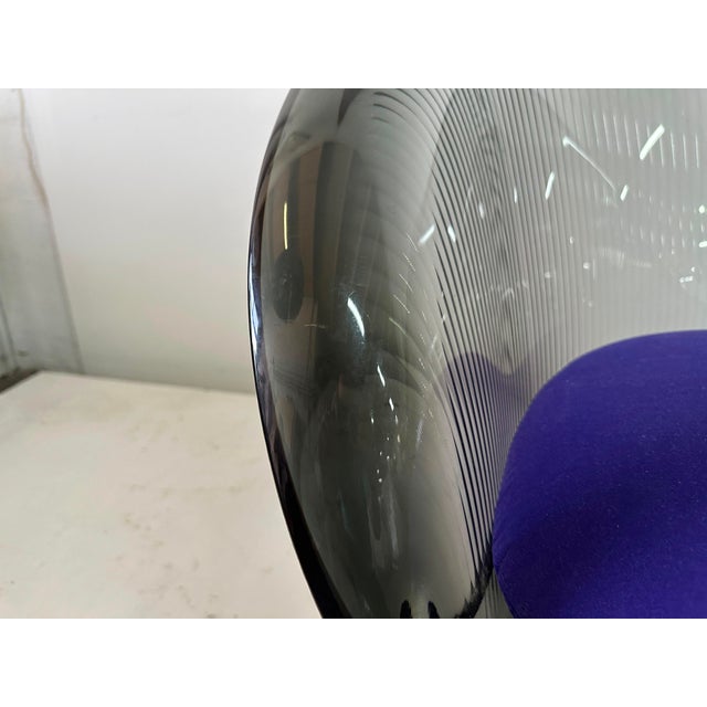 Pierre Paulin Original Lucite Flower Chair by Pierre Paulin for Magis For Sale - Image 4 of 9