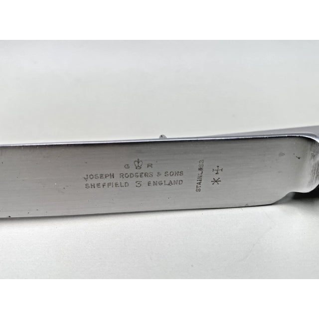 Mid-Century Modern 1940s Mid-Century Modern Joseph Rodgers & Sons Dinner Knives Set 6 - Stainless With Bakelite Handles For Sale - Image 3 of 4