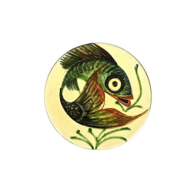 Mid-Century Ceramic Wall Plates with Fish Decor by Puigdemont, Set of 3 For Sale - Image 12 of 16