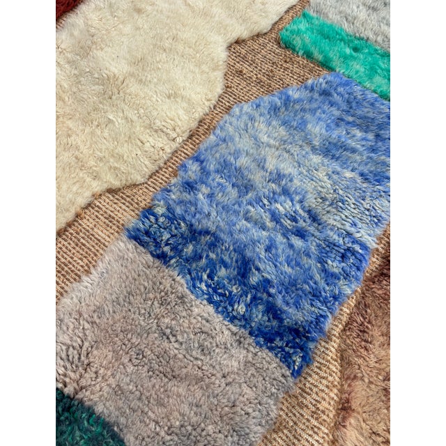 Moroccan Mrirt Rug in Handwoven Abstract Wool, 2010s For Sale - Image 4 of 13