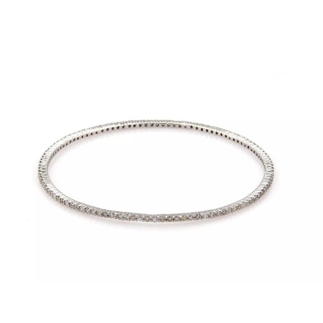 This lovely set of 3 bangles are crafted from 14k rose, yellow and white gold respectively. Each bangle is 2mm wide and...