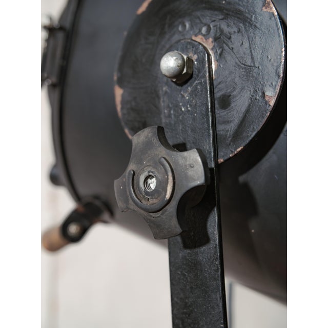 Vintage Industrial Theater Spotlight Floor Lamp from A.E. Cremer, 1950s For Sale - Image 6 of 18