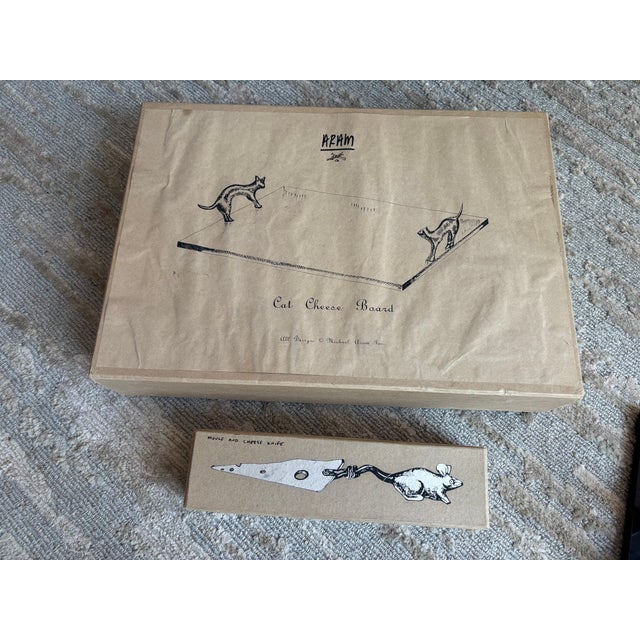 Michael Aram Cat and Mouse Granite Cheeseboard and Knife For Sale - Image 11 of 12