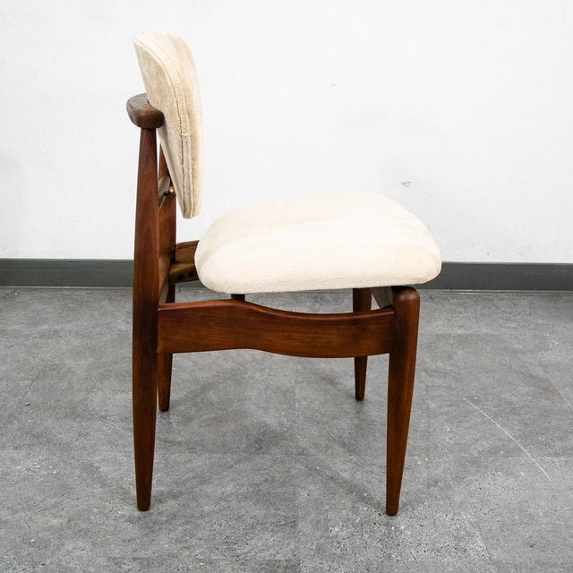 Mid Century Danish Modern Dining Chair John Stuart Wood Walnut Off White Cream For Sale In Sacramento - Image 6 of 12