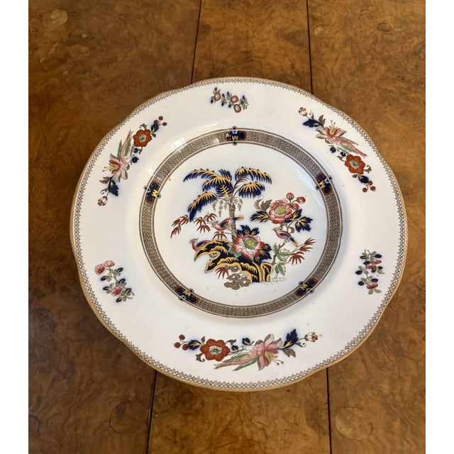 Antique Victorian Dinner Service from Wedgwood, 1880, Set of 36 For Sale - Image 9 of 15