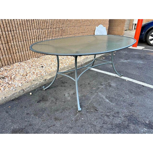 Mid-Century Modern Mid-Century Brown Jordan Aluminum Outdoor Patio Oval Dining Table For Sale - Image 3 of 11