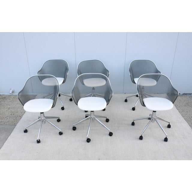2010s Italian Modern Antonio Citterio for B&b Italia Iuta White Swivel Desk Task Chair For Sale - Image 5 of 18