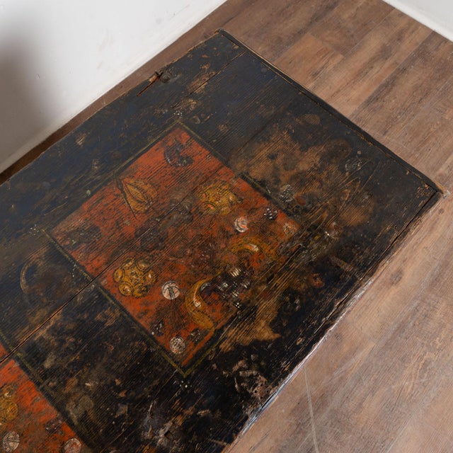 Late 19th Century 19th Century Hungarian Pine Trunk With Original Hand Painted Decoration and Drawer For Sale - Image 5 of 18