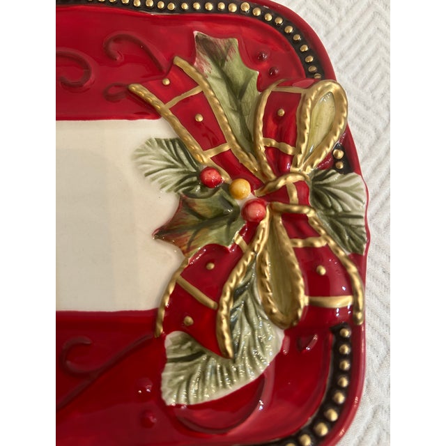 Traditional 2016 Fitz and Floyd “Damask Holiday” Bread or Sandwich Tray For Sale - Image 3 of 6