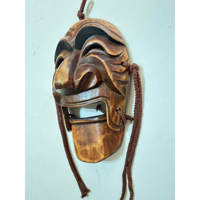 Traditional Vintage Korean Hahoe Yangban Hand-Carved Wood Mask With Articulated Jaw For Sale - Image 3 of 8