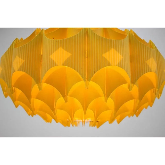 Big Danish Plastic Honeycomb Pendant by Le Klint, 1970s For Sale - Image 6 of 7