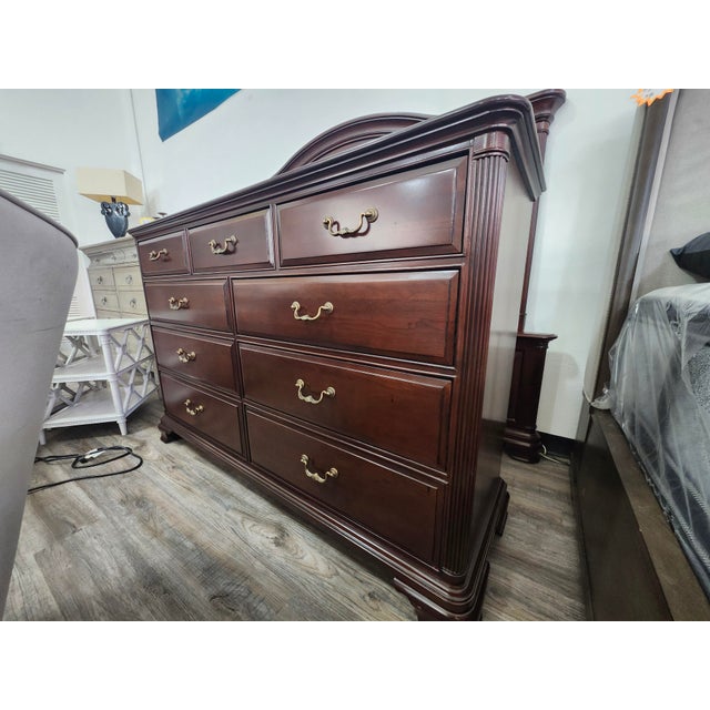 We can't think of a style that is more timeless than the classical look of Hadleigh. More refined than ever and crafted...