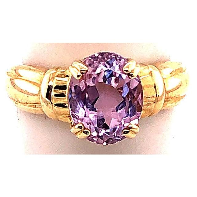 14 Karat Yellow Gold Fashion Oval Amethyst Ring For Sale In New York - Image 6 of 9