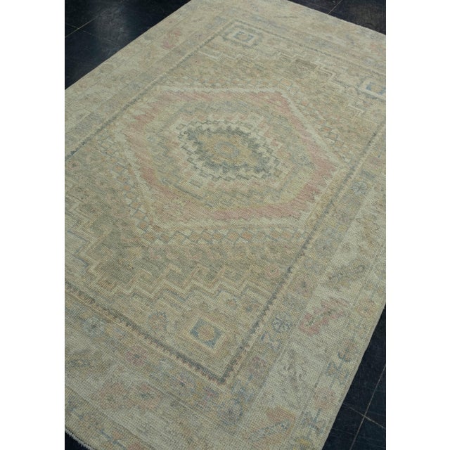 Turkish Turkish Oushak Rug 4'10" x 7'3" #17298 For Sale - Image 3 of 8