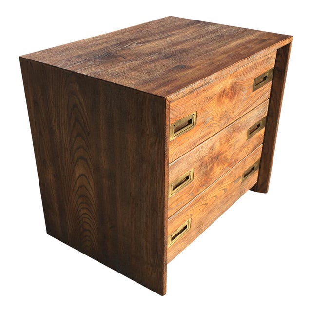 20th Century Rustic White Fine Furniture Kiln Dried Oak Nightstand