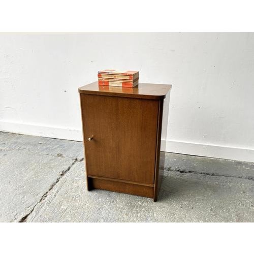 Small Vintage Oak Bedside Cabinet, 1950s-1960s For Sale - Image 5 of 10