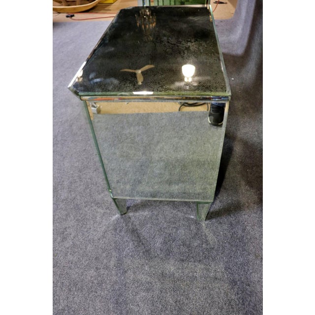 Pair of Glamorous Mirrored Hollywood Regency Style Commodes Nightstands For Sale In Philadelphia - Image 6 of 12