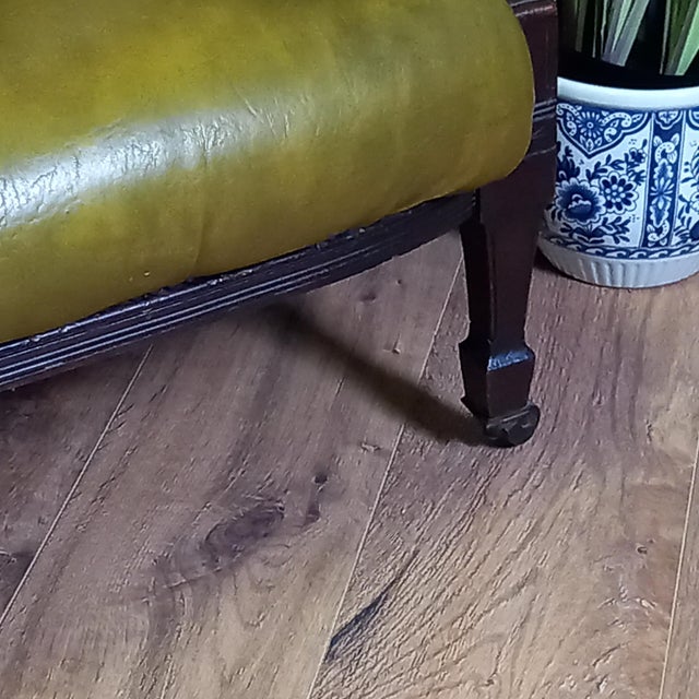 Brown Victorian Chesterfield Reading Bench For Sale - Image 8 of 16